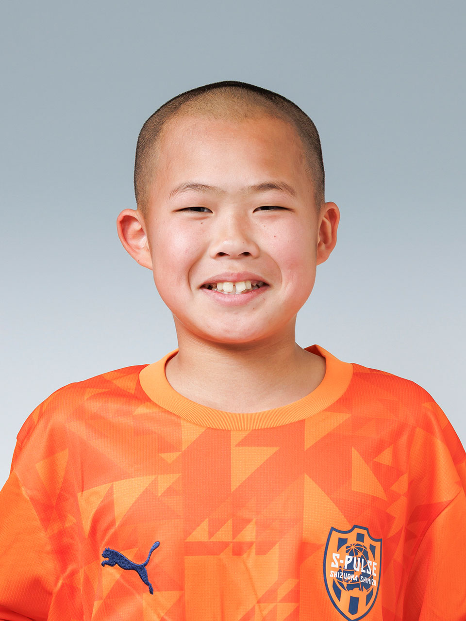山本　希新