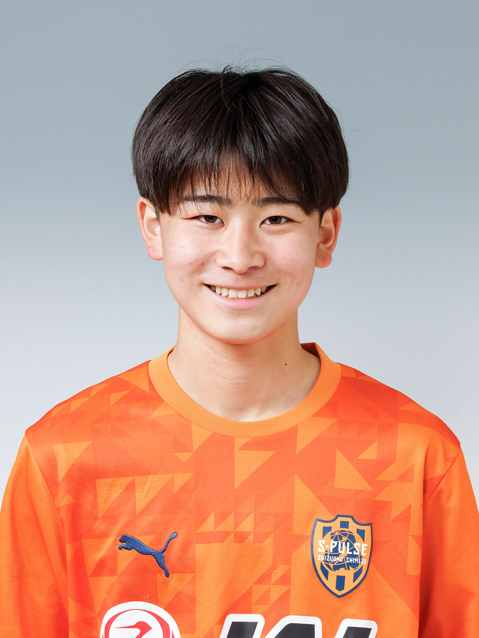 山本　新