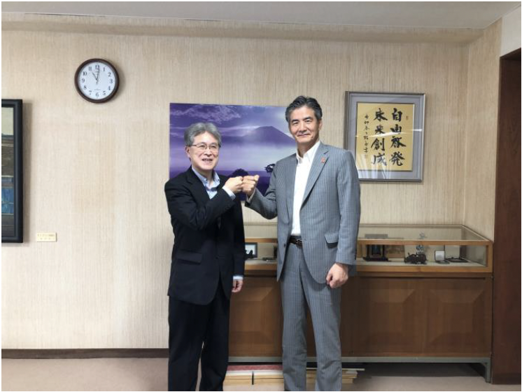 写真:しずおか校庭芝生化応援団