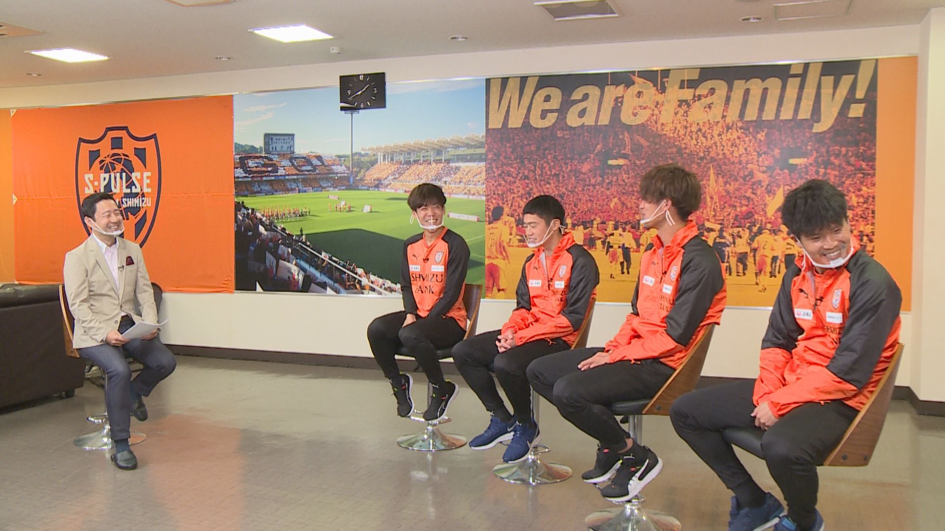 Loco エスパルス年末スペシャル 年12月28日 月 午後2時45分 3時40分放送決定 清水エスパルス公式webサイト Loco エスパルス年末スペシャル 年12月28日 月 午後2時45分 3時40分放送決定 清水エスパルス公式webサイト