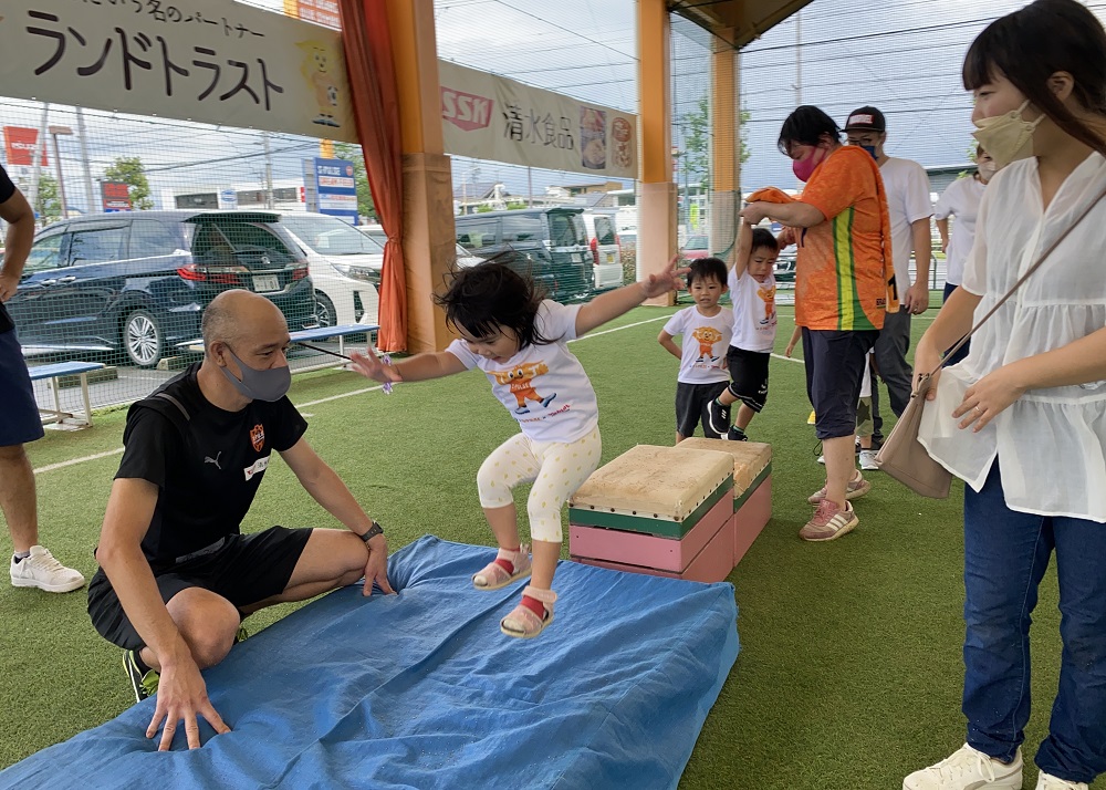 イベントレポート 参加者募集 Sdgｓ健康増進プログラム 静岡市 Presents 親子でチャレンジ運動教室 Supported By ヤクルト 開催 清水エスパルス公式webサイト