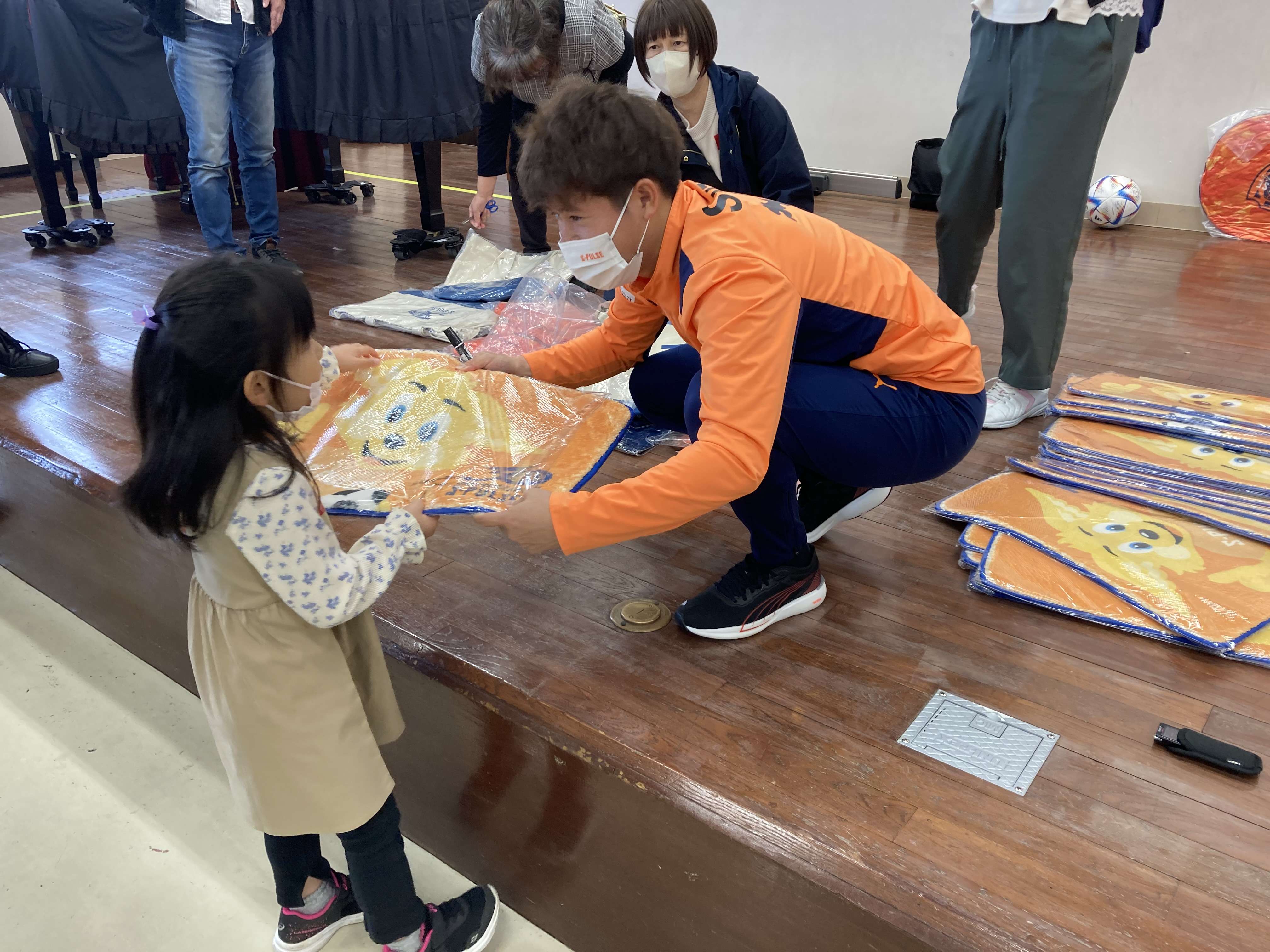 清水エスパルス パルちゃんクリスマスプレート＆カップ 新商品発売・S