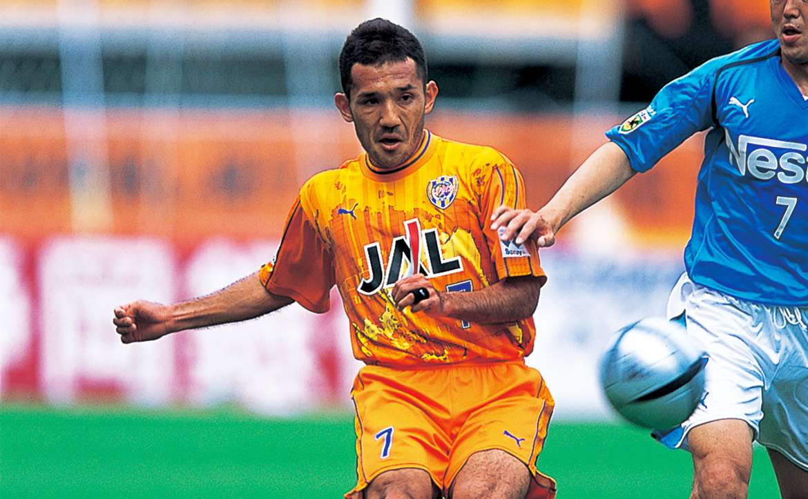 清水エスパルスより本日現役引退を発表された伊東輝悦選手へ