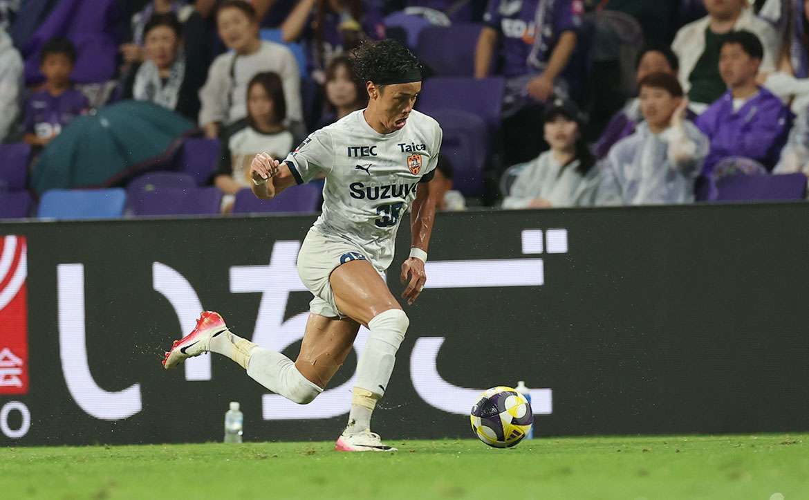 クローズアップ新加入】髙橋利樹「チームに勇気を与えるプレーをする