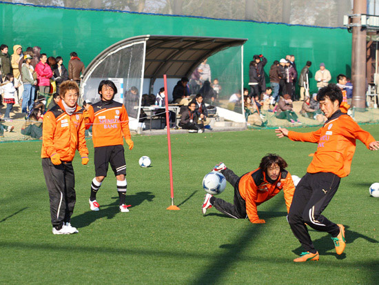 清水エスパルス 高原直泰 サイン入りサッカーボール 超激レアドルトムント Dortmund 選手 サイン入りサッカーボール