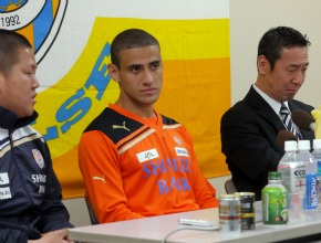 ジミー フランサ選手 新加入発表会見 清水エスパルス公式webサイト ジミー フランサ選手 新加入発表会見 清水エスパルス公式webサイト