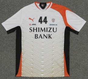 選手着用モデル『PUMA公式試合用・練習用ウェア』 発売開始の