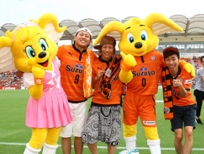 高木俊幸 清水エスパルス ￼直筆サイン入りウインドブレーカージャケット 高木俊幸 清水エスパルス ￼直筆サイン入りウインドブレーカー