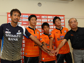 エスパルスユース北川航也選手 水谷拓磨選手 宮本航汰選手の新加入内定会見レポート 清水エスパルス公式webサイト エスパルスユース北川航也選手 水谷拓磨選手 宮本航汰選手の新加入内定会見レポート 清水エスパルス公式webサイト