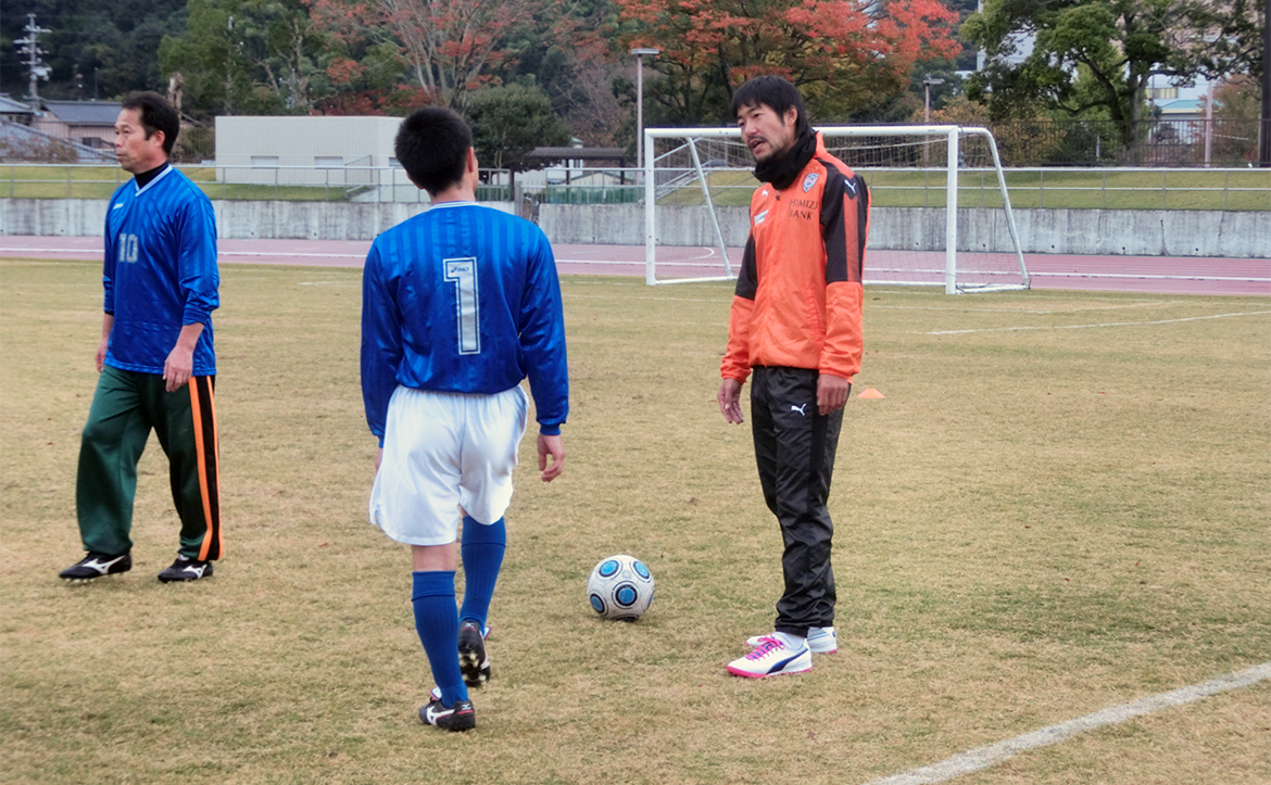 イベントレポート 枝村匠馬選手 立田悠悟選手 育成部長山下芳紀が 駿府学園サッカー大会 に参加 清水エスパルス公式webサイト イベントレポート 枝村匠馬選手 立田悠悟選手 育成部長山下芳紀が 駿府学園サッカー大会 に参加 清水エスパルス公式webサイト