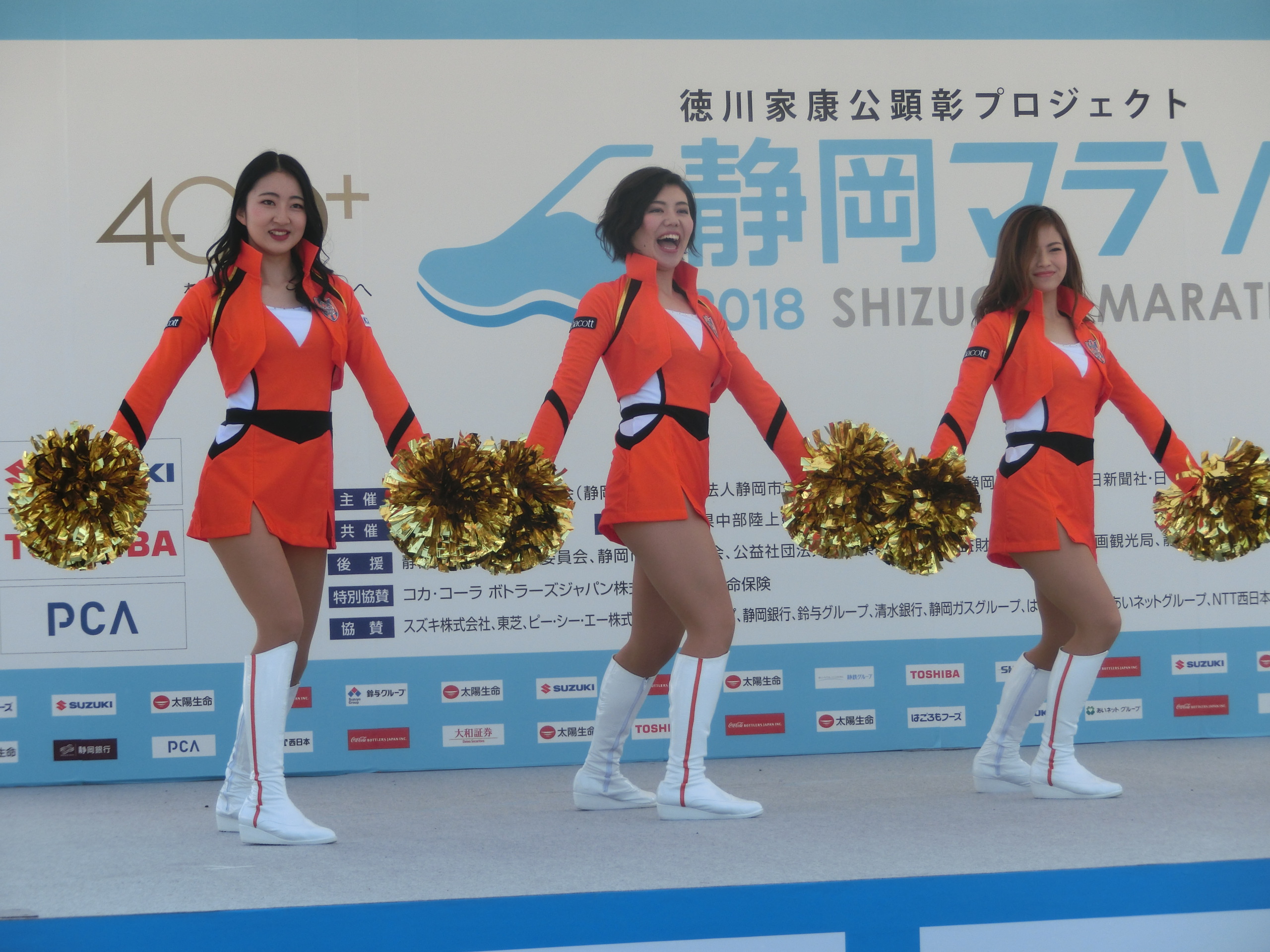 KMC　スーパープリズム　自由の女神　オレンジ 1/18 Nissan Cedric Brougham (330) Copper Orange【IG3558