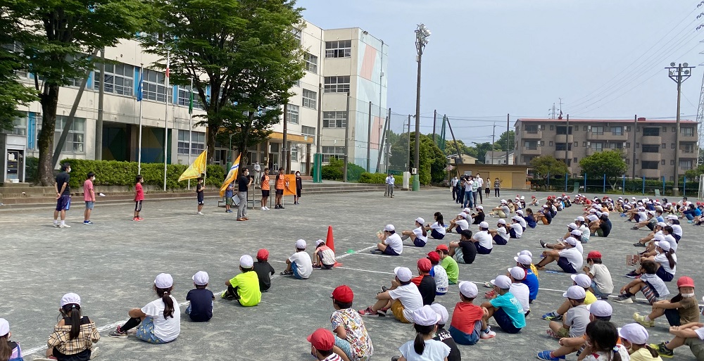 イベントレポート 石毛選手 宮本選手 河井選手 西澤選手 滝選手 梅田選手が小学校を激励訪問 清水エスパルス公式webサイト イベントレポート 石毛選手 宮本選手 河井選手 西澤選手 滝選手 梅田選手が小学校を激励訪問 清水エスパルス公式webサイト
