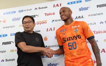 【アルフレド ステファンス選手 新加入記者会見】レポート